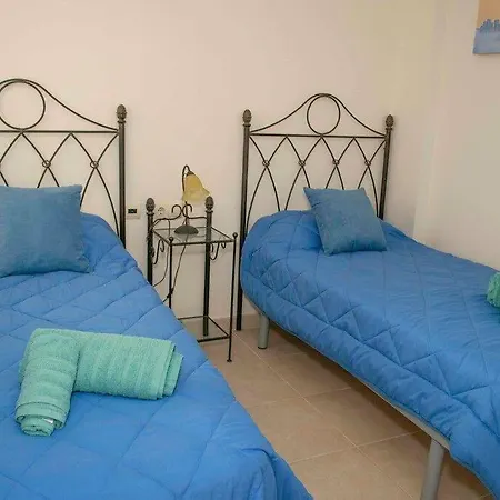 Apartment 2 Bed Penthouse With Large Solarium And Sea Views Villamartin (Valencia)