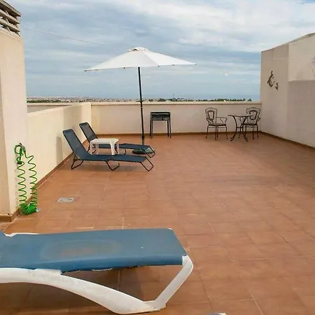 2 Bed Penthouse With Large Solarium And Sea Views
