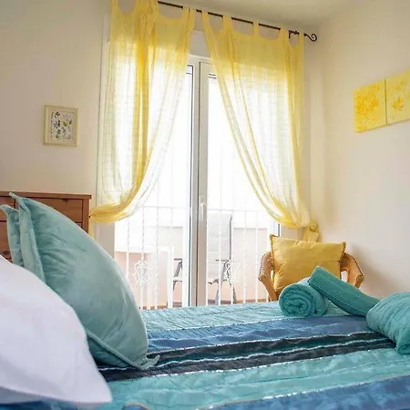 2 Bed Penthouse With Large Solarium And Sea Views